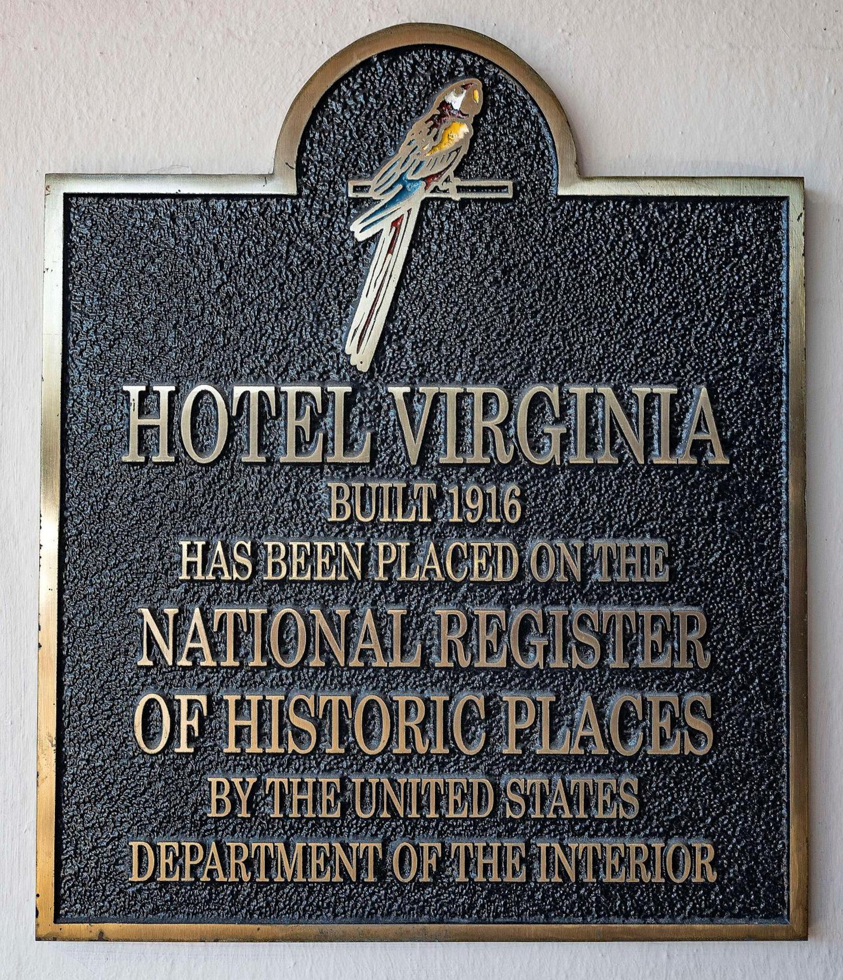 Hotel Virginia Santa Barbara, Tapestry Collection By Hilton Eksteriør bilde