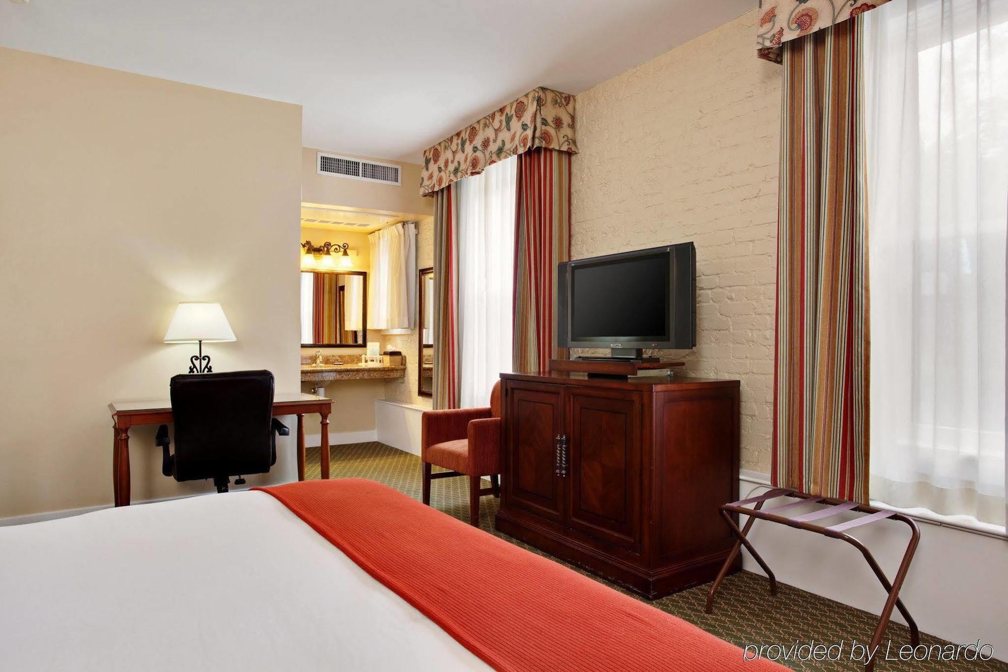 Hotel Virginia Santa Barbara, Tapestry Collection By Hilton Rom bilde